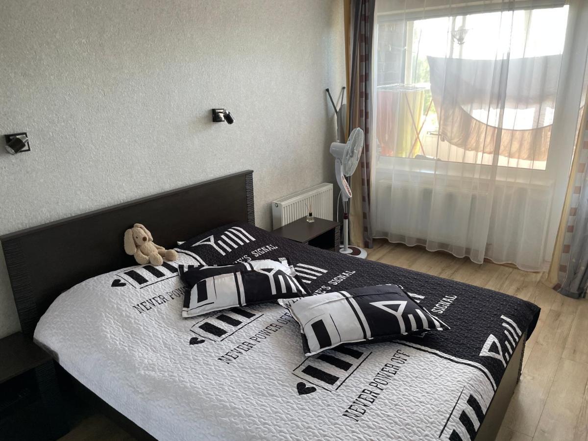 Happy Guest Apartament Jūrkalne Екстериор снимка